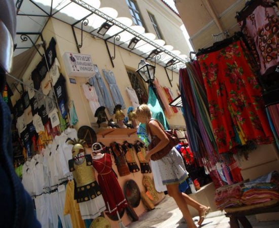 the flee market in Athens