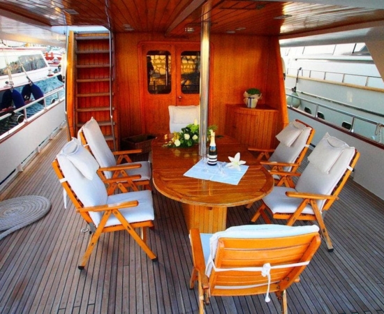 m/y Elena