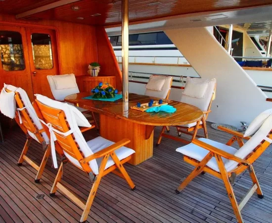 m/y Elena