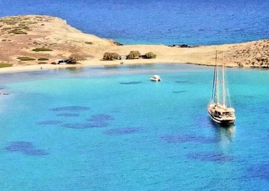 Kapetan Kosmas at bay