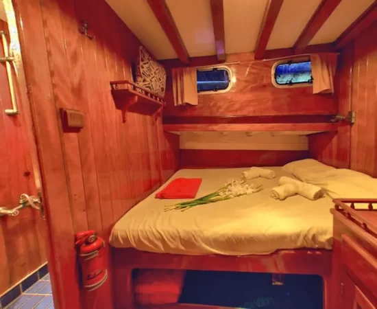 Kapetan Kosmas cabin