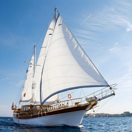 Gulet cruising