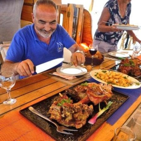 Kapetan Kosmas Greek lunch