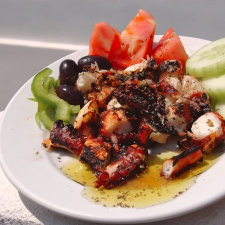 "Htapodaki ksidato"... Octopus with vinegar