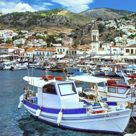 Hydra harbor