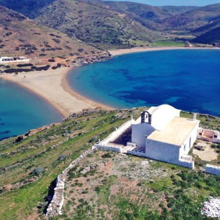 tri-sa-kythnos-two-seas