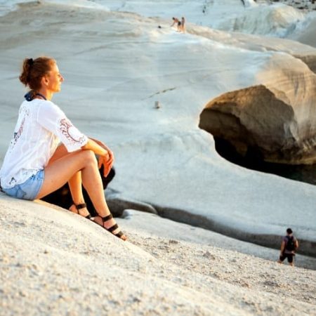tri-sa-milos-gazing