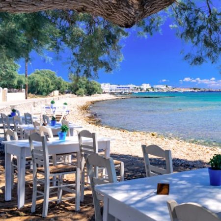 tri-sa-paros-tavern